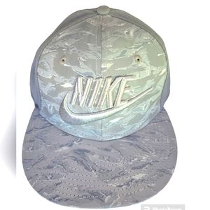 Nike Snapback Hat